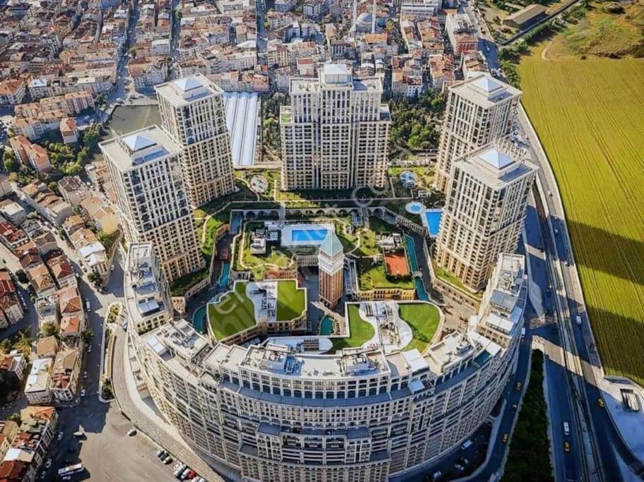 Venezia Mega Shopping Mall,istanbul,luxury Apartment Istanbul